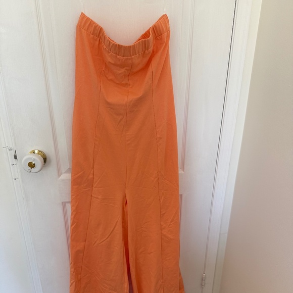 Fashion nova strapless jumpsuit - Picture 1 of 5